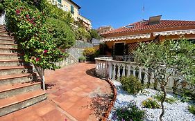 Casa Ribot: Alassio Centro E Mare A Portata Di Mano